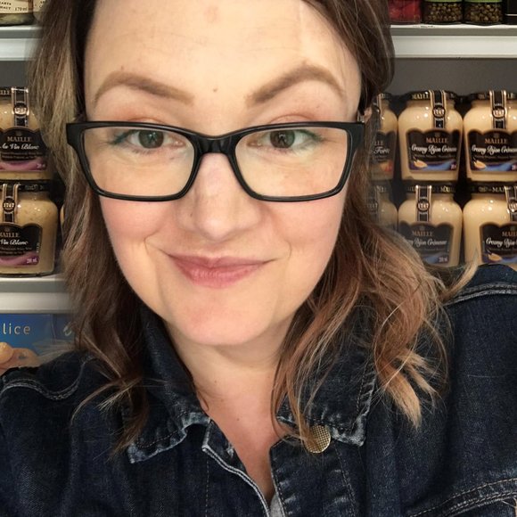 Meet your Posher, Andrea - Picture 1 of 1